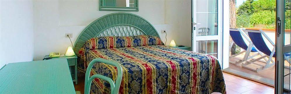 ISOLA D'ELBA Hotel Villa Cristina מראה חיצוני תמונה